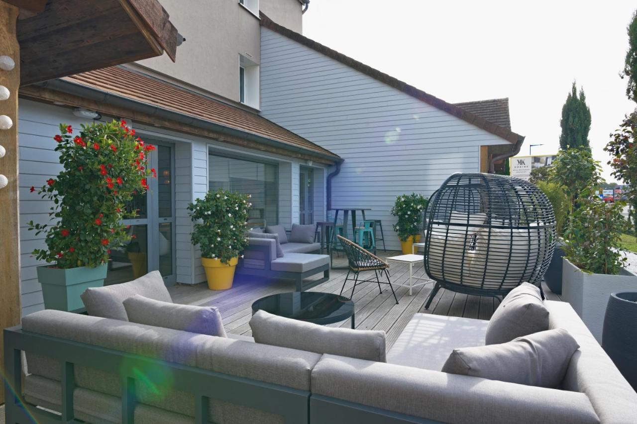 Les Suites - Konine 4 - Hotel & Bar & Restaurant Montceau-les-Mines Buitenkant foto